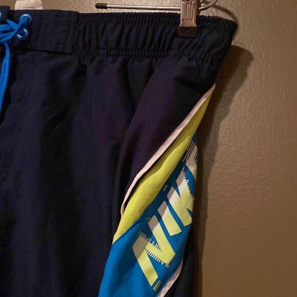 Nike Navy Shorts Size XL - Picture 4 of 8
